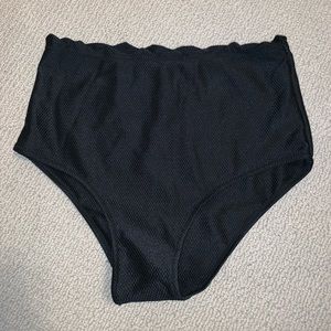 black cupshe highwasted bottoms